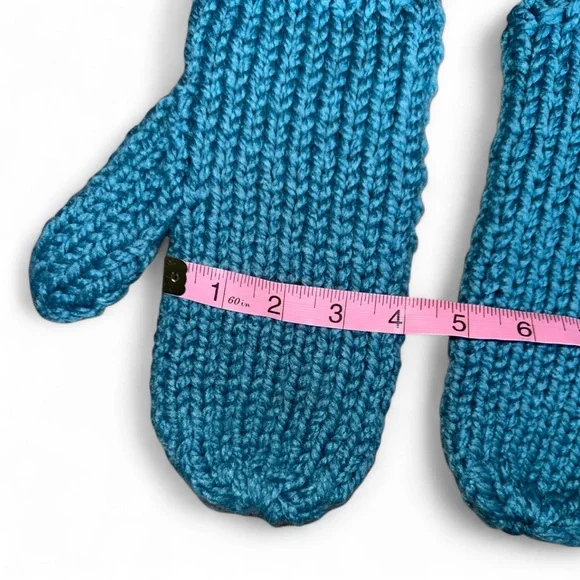 Hand Knit Mittens - Picture 5 of 7
